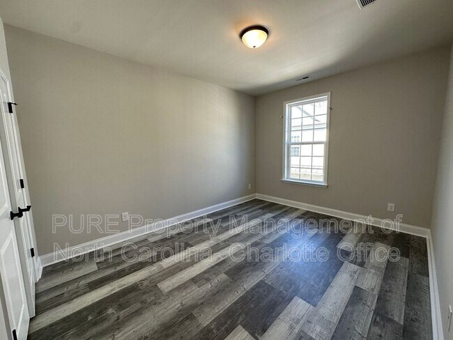 Building Photo - 9209 Colin Crossing Ct