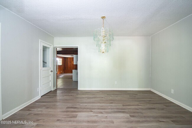 Building Photo - 1311 Pullen Rd