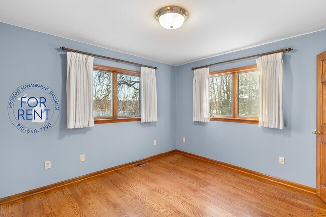 Building Photo - 7255 E Baldwin Rd