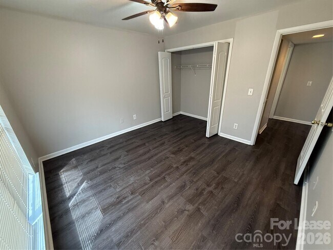 Building Photo - 4617 Sharon Chase Dr