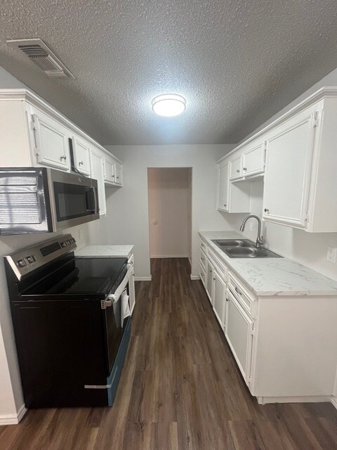 Building Photo - 2427 88th St