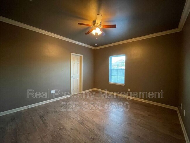 Building Photo - 31855 LA Hwy 16