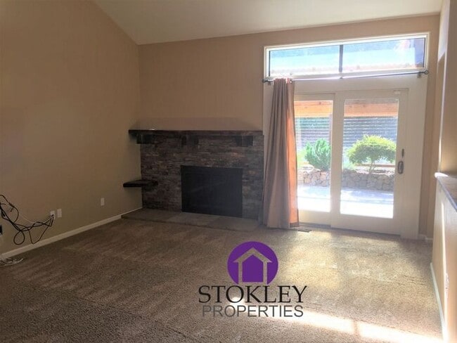 Building Photo - 158 Glenview Dr