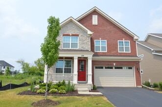 Building Photo - 124 Roman Ln