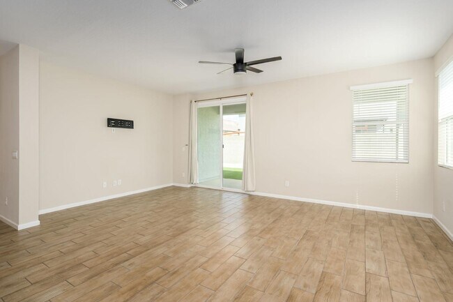 Building Photo - 17716 W Villa Hermosa Ln