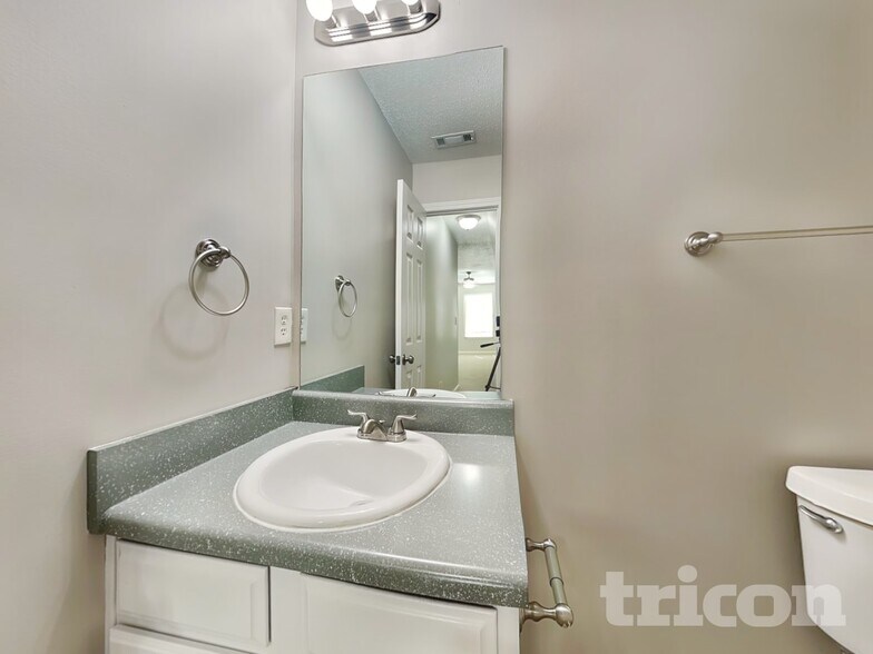 Building Photo - 4615 Derby Loop