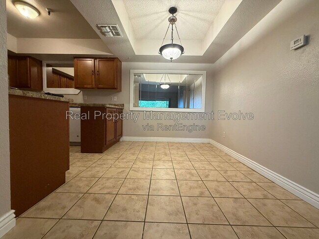 Building Photo - 4554 E Paradise Village Pkwy N