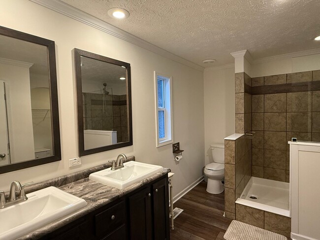 Building Photo - Quiet furnished retreat located in Erwin- Available NOW!