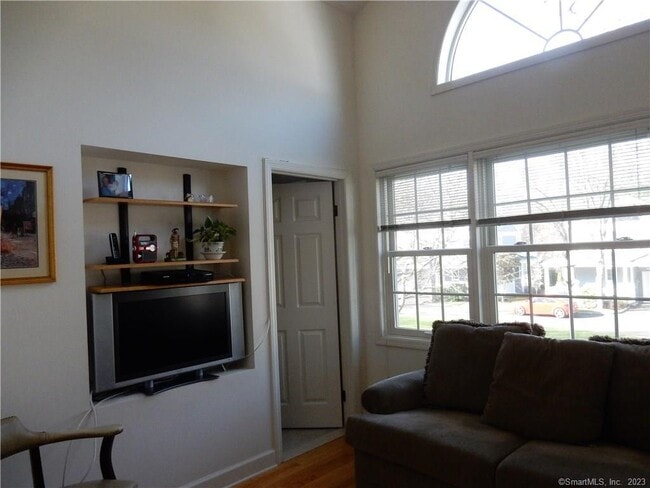 Building Photo - 230 Saugatuck Ave