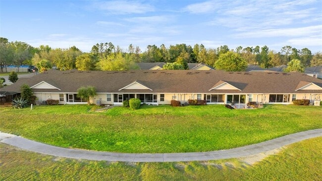 Building Photo - 26922 White Plains Way