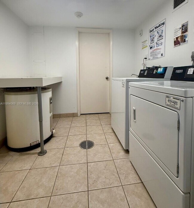 Building Photo - 1890 S Ocean Dr