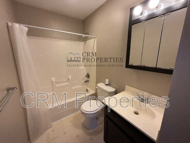 Building Photo - 1908 N Apperson Way