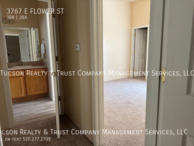 Building Photo - 3767 E Flower St