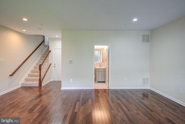 Building Photo - 7827 Crystal Brook Way