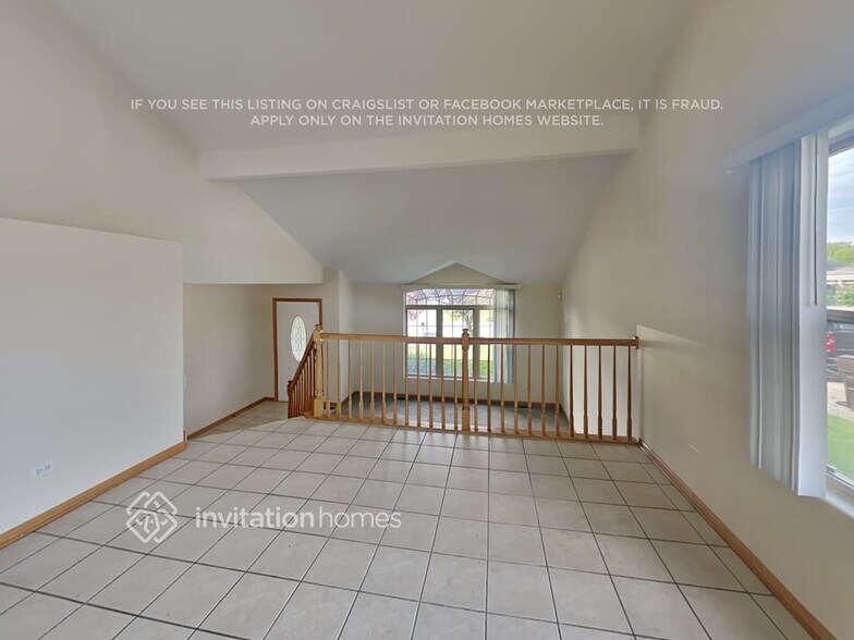 Building Photo - 5320 Christopher Dr