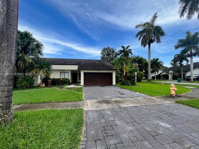 Building Photo - 10511 SW 145th Ct