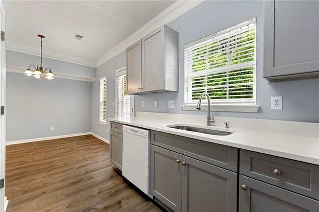 Building Photo - 5654 Lawley Rd