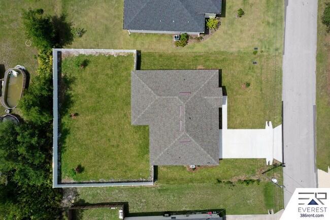 Building Photo - 6 Sellner Pl