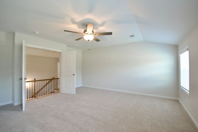 Building Photo - Brand New Hugston Home Near Lee Scott Acad...