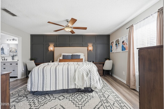 Building Photo - 2143 Lady Di Ln