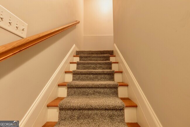 Building Photo - 2249 Ewell Park Dr NW