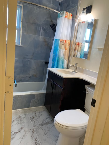 Building Photo - 6842 Kramer St