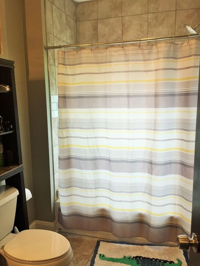 Building Photo - 6329-6331 Bartlett