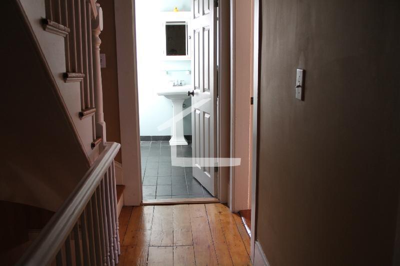 Building Photo - 22 Eastburn St