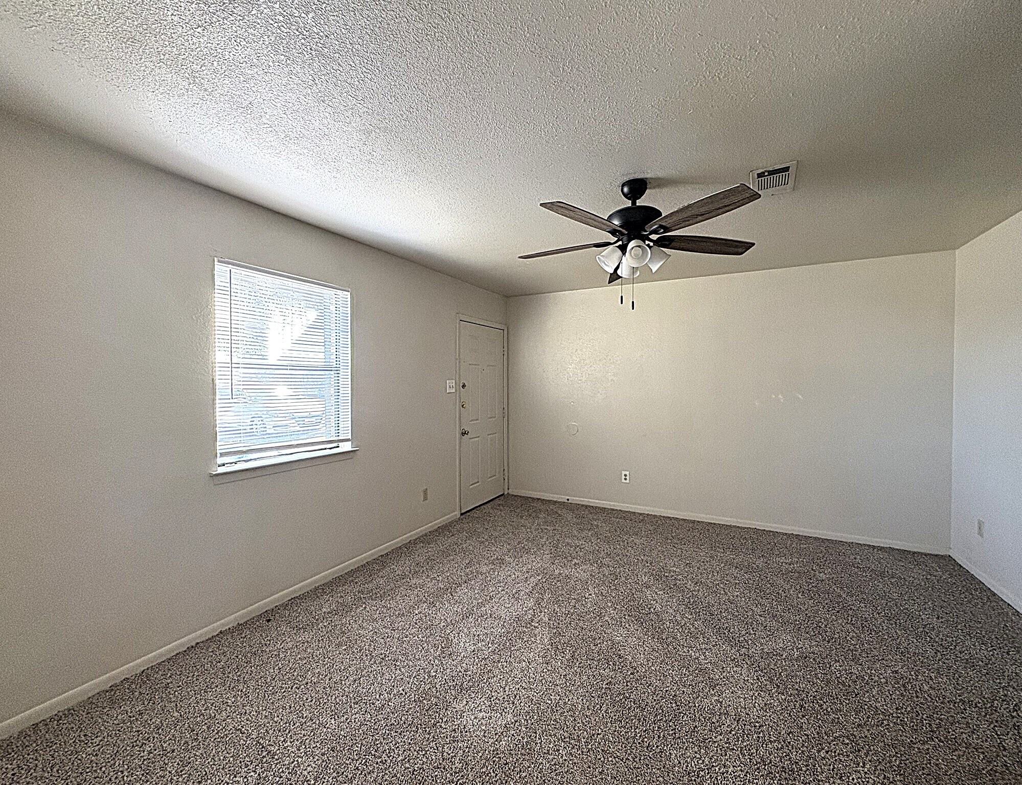 Building Photo - 207 Northern Dove Ln