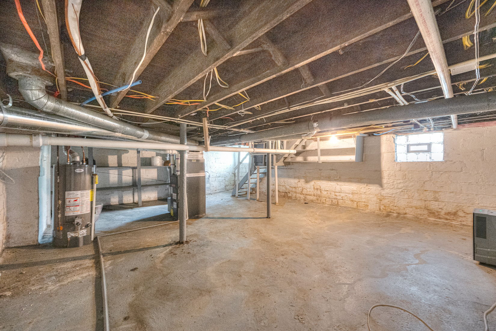 Building Photo - 906 S Champion Ave