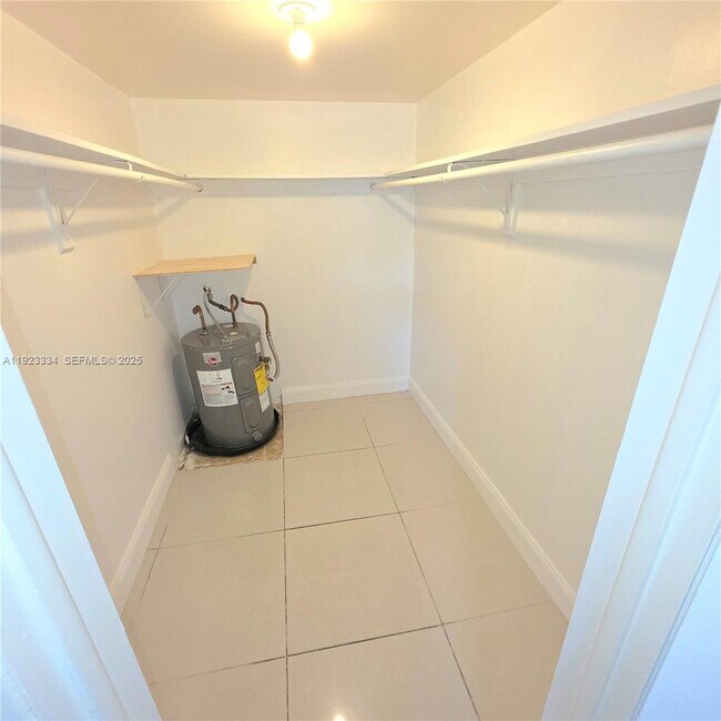 Building Photo - 301 NW 177th St