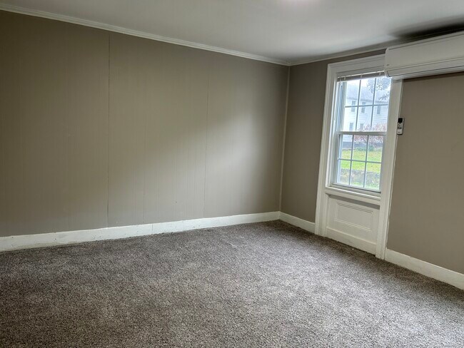 Building Photo - 92-98 Boswell Ave