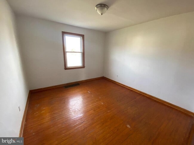 Building Photo - 849 Reece Rd