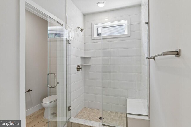Building Photo - 2160 Northbank Pl