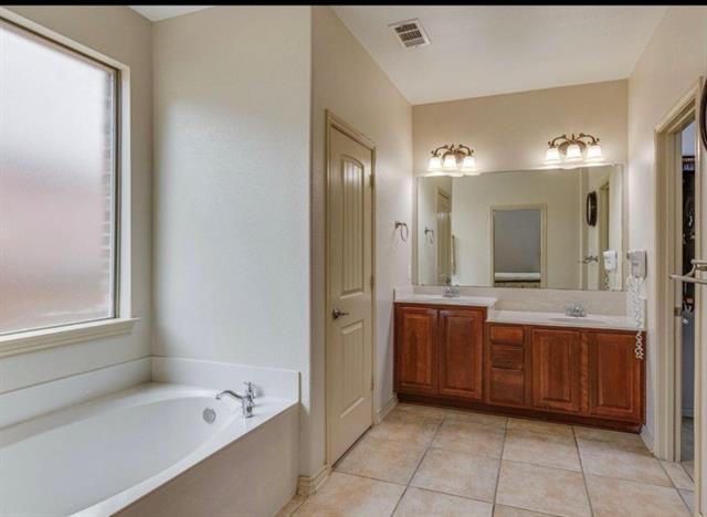 Building Photo - 10001 Thurman Rd