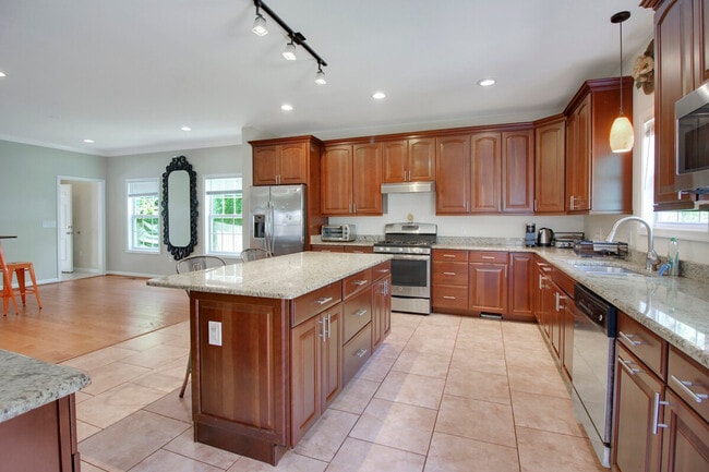 Building Photo - 6799 Wilson Blvd