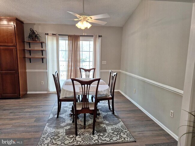 Building Photo - 12 Albano Ct