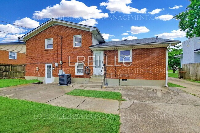 Building Photo - 4007 Blossomwood Dr