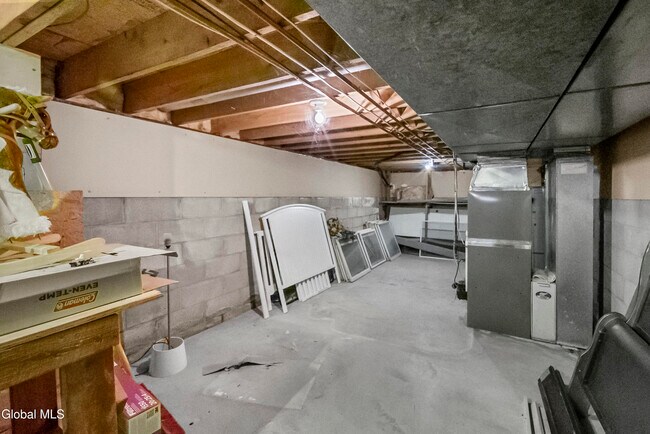Building Photo - 31 Berkshire Dr