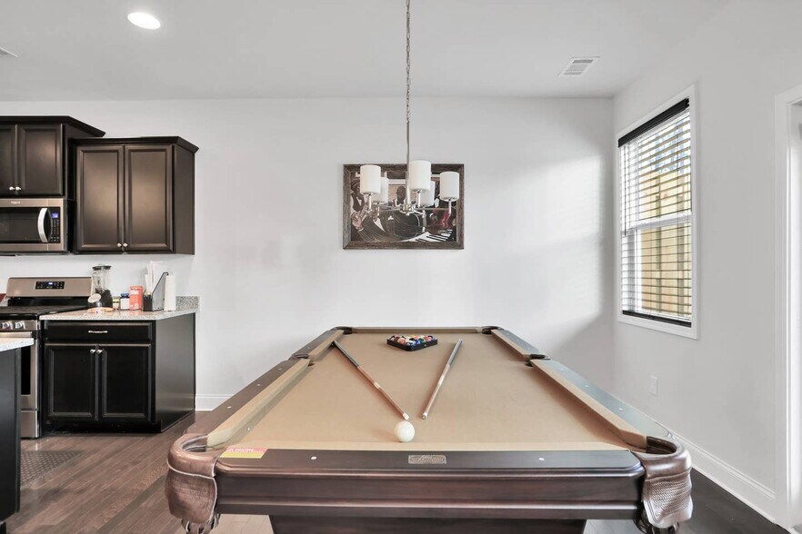 Building Photo - 5512 Cascade Run