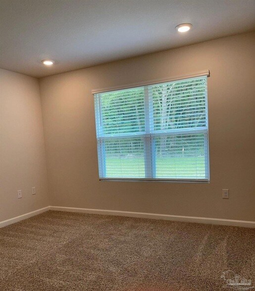 Building Photo - 8665 Pathstone Blvd