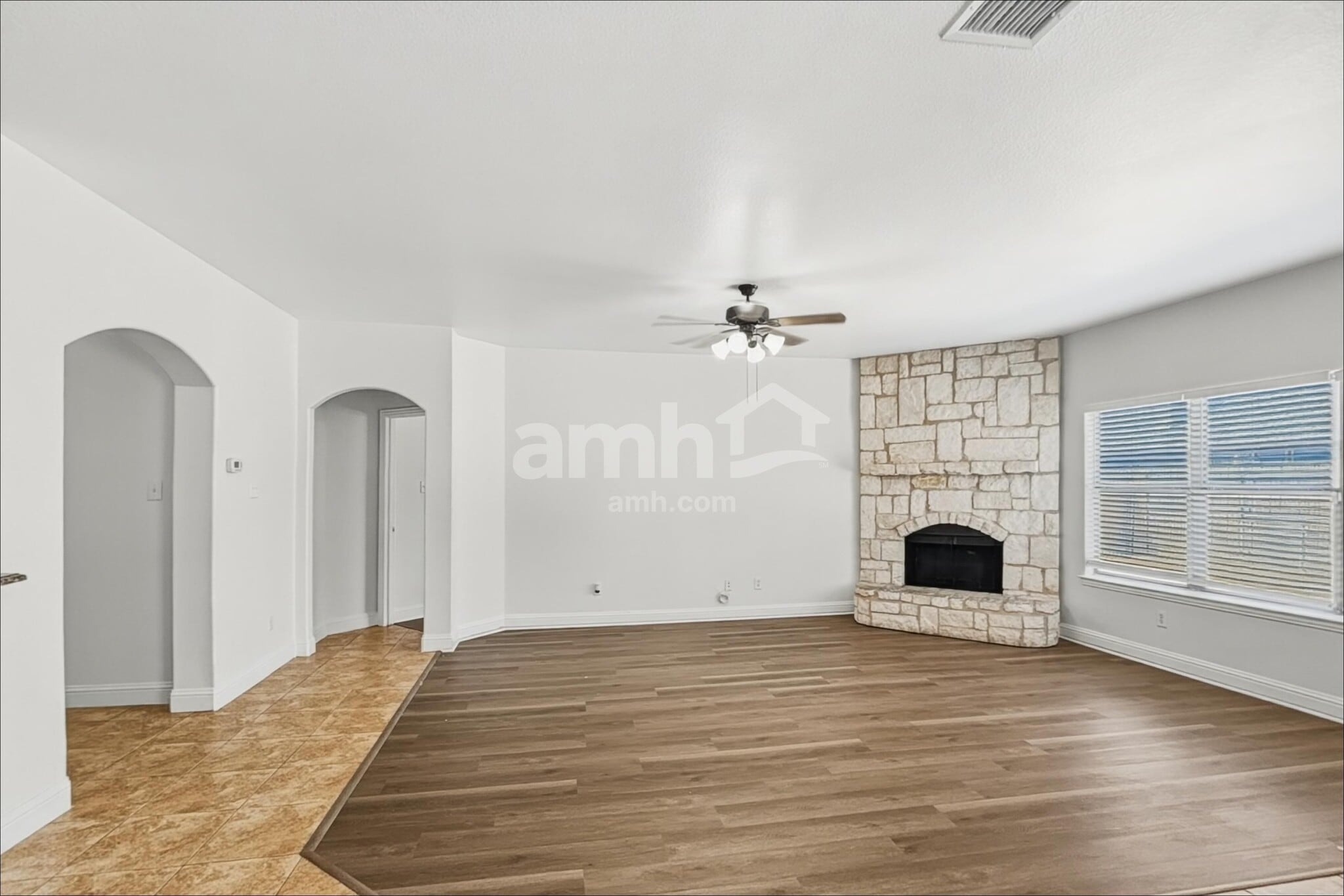 Building Photo - 1009 Atlanta Dr