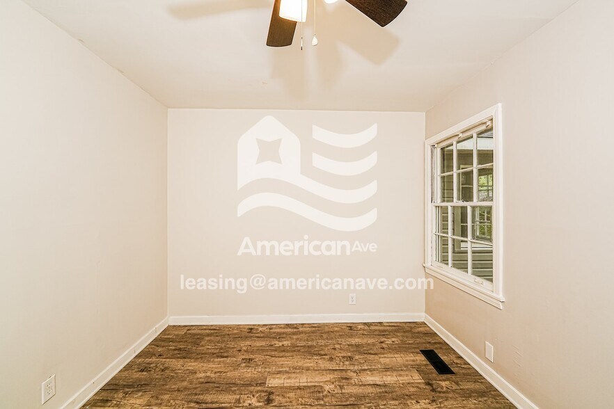 Building Photo - 201 Ridgewood Ave