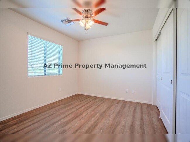 Building Photo - 10225 W Camelback Rd
