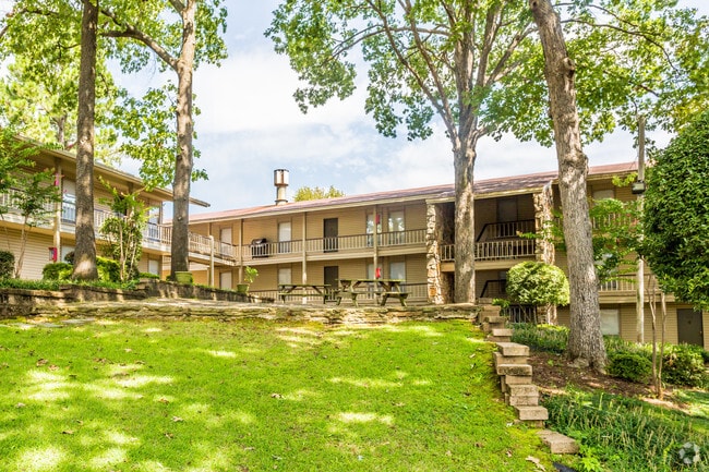 Building Photo - Woodland Terrace Apartments