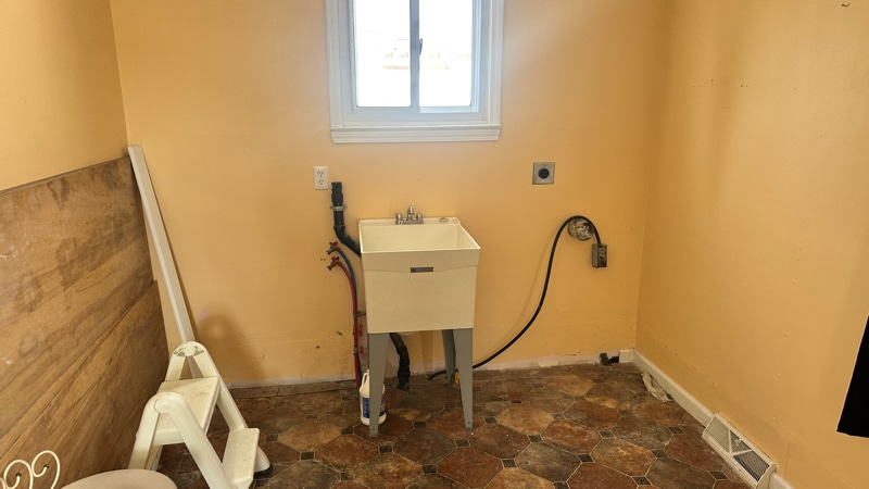 Building Photo - 1005 Hancock Ave