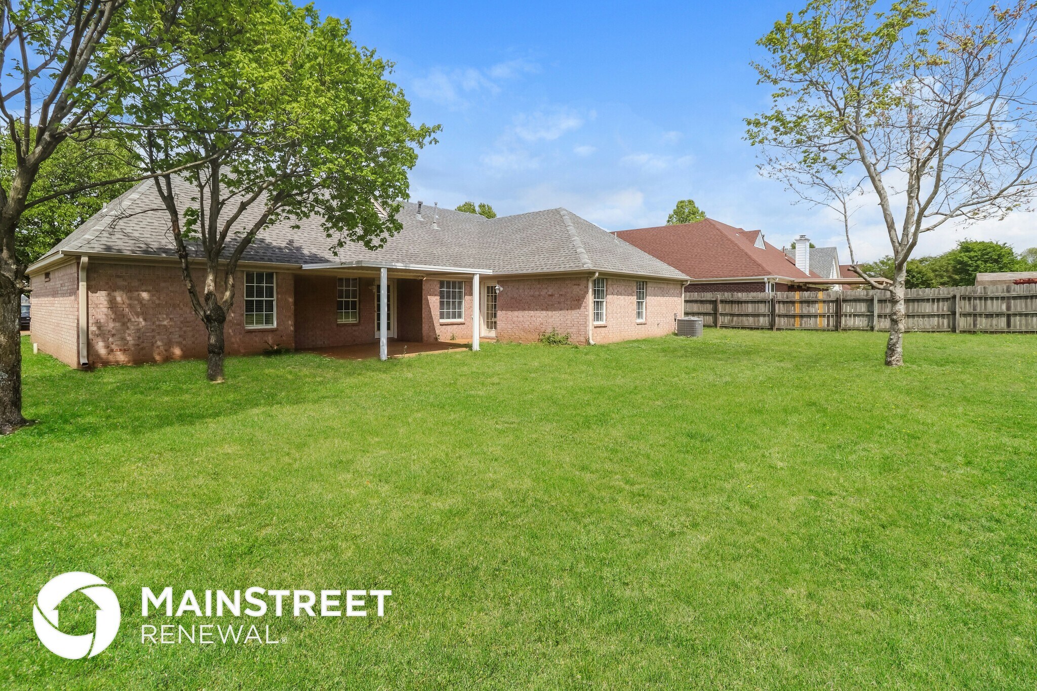 Building Photo - 2323 Kindlewood Dr