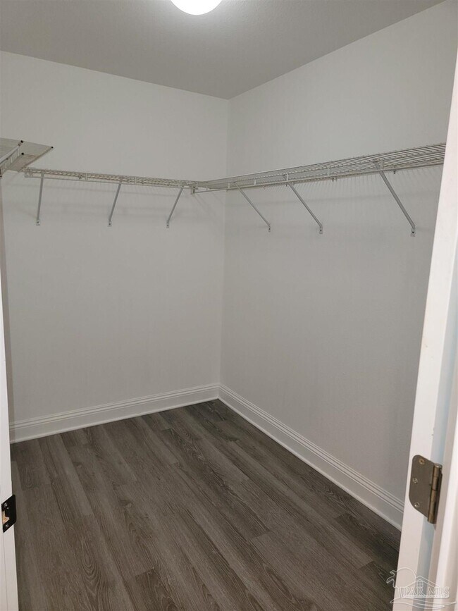Building Photo - 4050 Indigo Dr