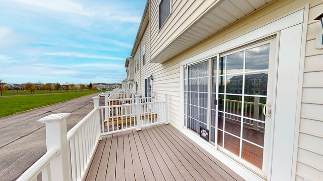 Building Photo - 5288 Royal Arch Cascade Dr