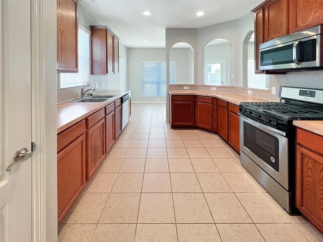 Building Photo - 5306 Brookway Willow Dr